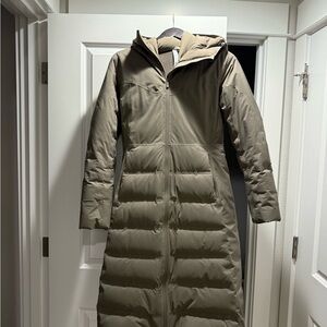 Lululemon Women's Long Puffer Coat - Olive